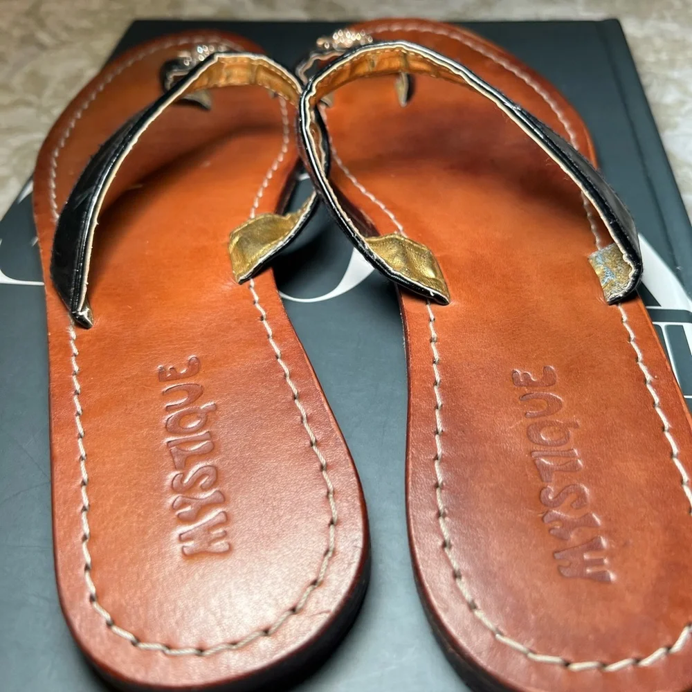 Mystique Boutique Thong Slide Sandals with Skull Jeweled Embellishment, size 10 - Picture 7 of 10
